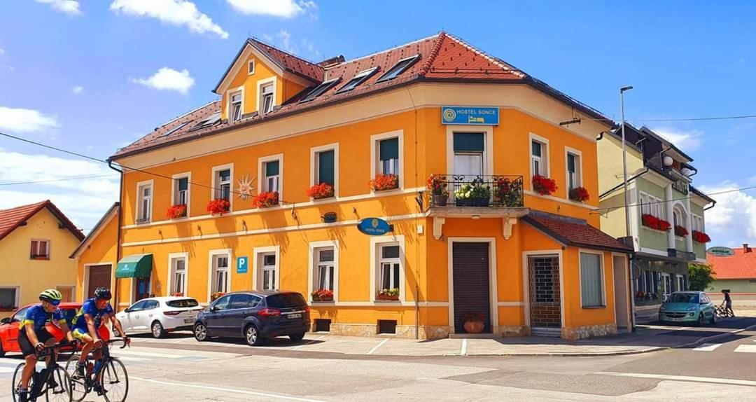 Hostel Sonce Птуй Екстериор снимка