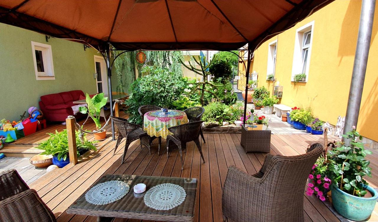 Hostel Sonce Птуй Екстериор снимка