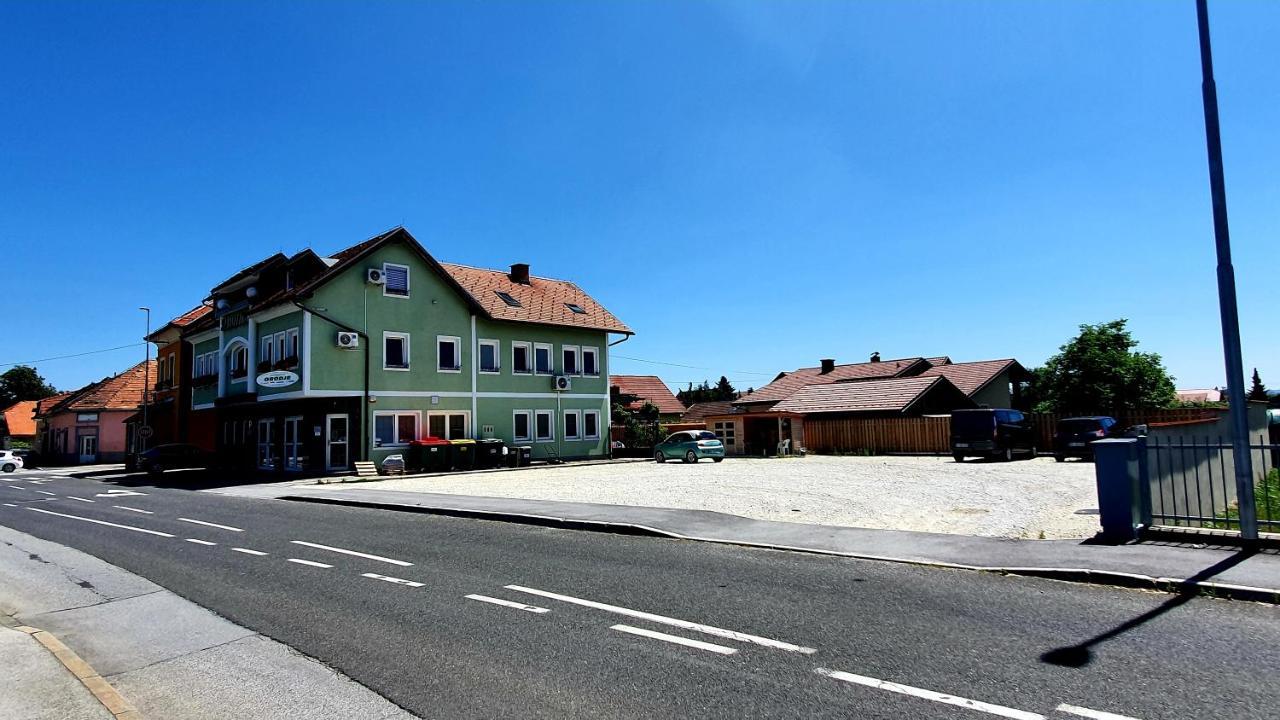 Hostel Sonce Птуй Екстериор снимка