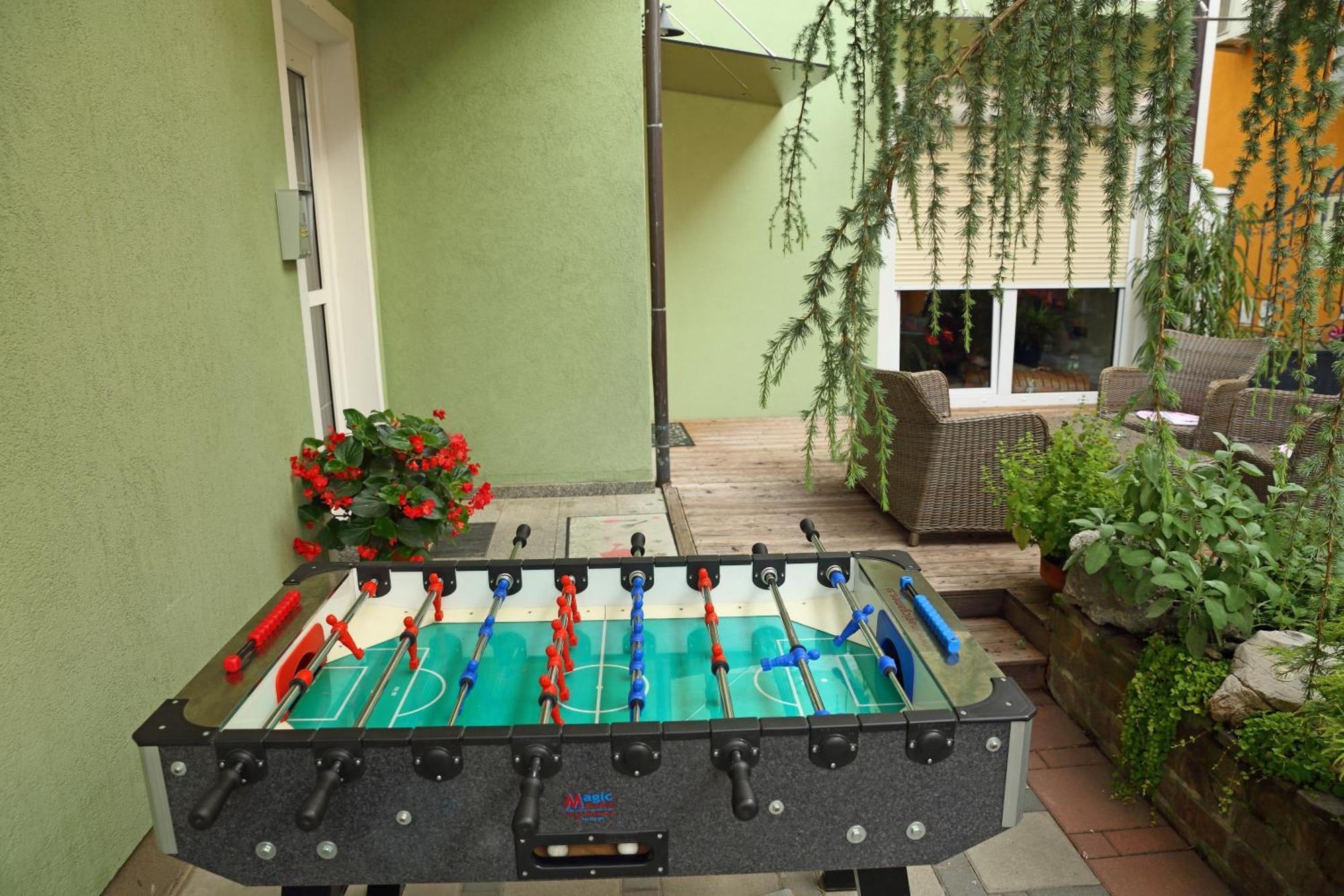Hostel Sonce Птуй Екстериор снимка
