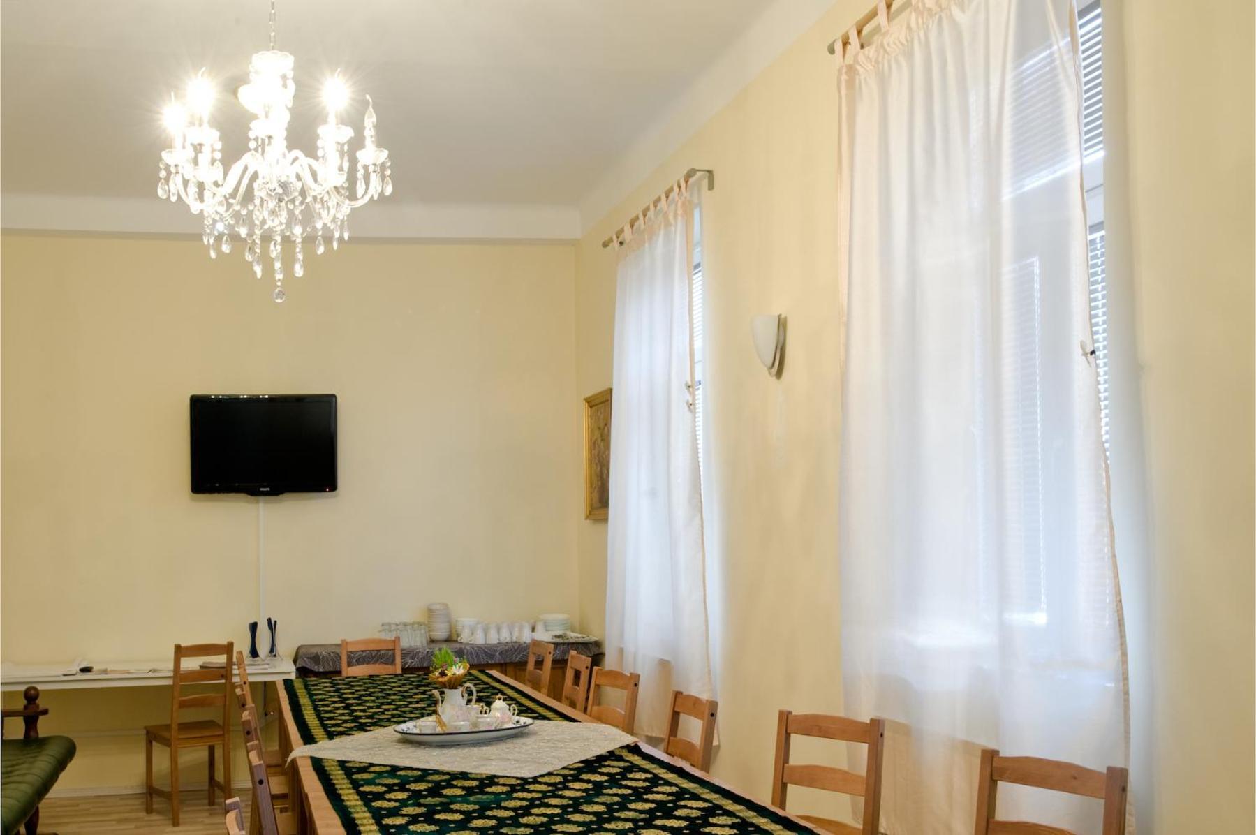Hostel Sonce Птуй Екстериор снимка