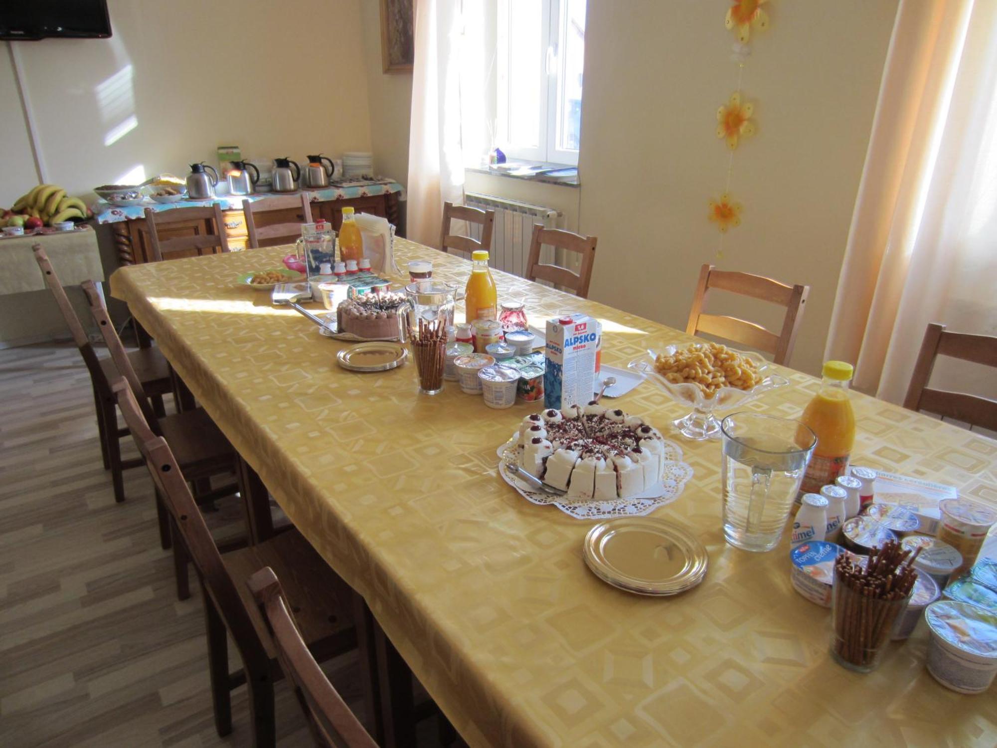 Hostel Sonce Птуй Екстериор снимка