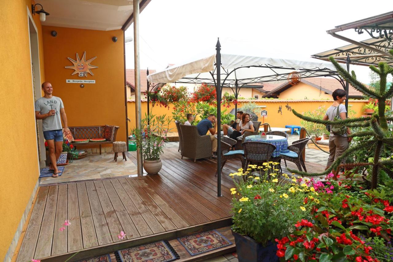 Hostel Sonce Птуй Екстериор снимка