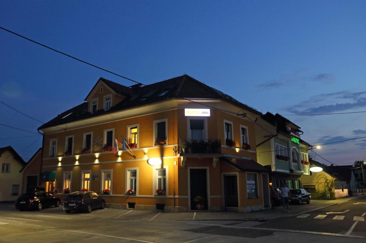 Hostel Sonce Птуй Екстериор снимка