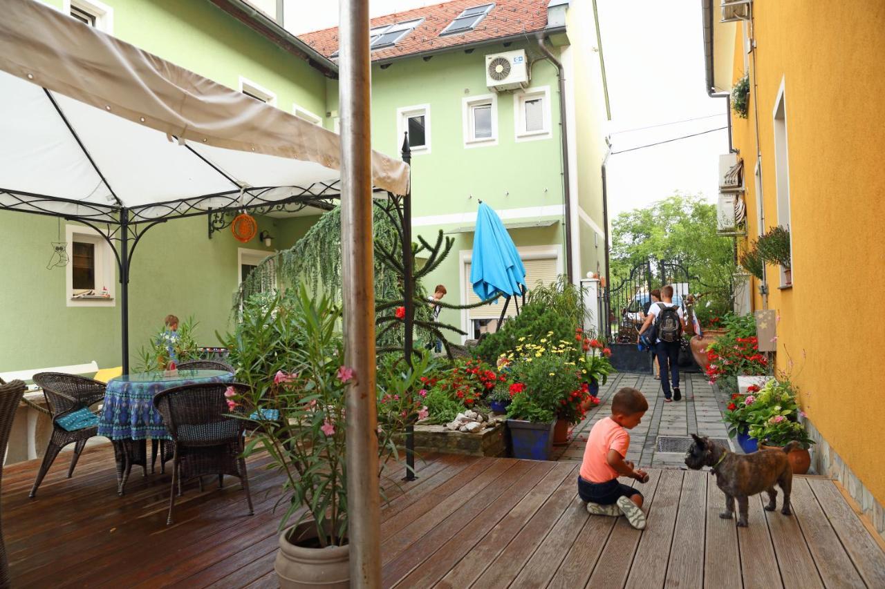 Hostel Sonce Птуй Екстериор снимка