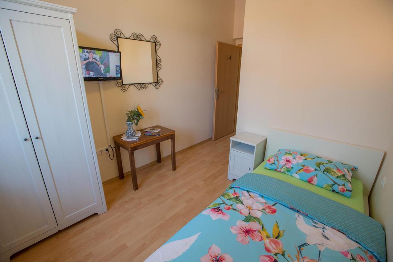 Hostel Sonce Птуй Екстериор снимка