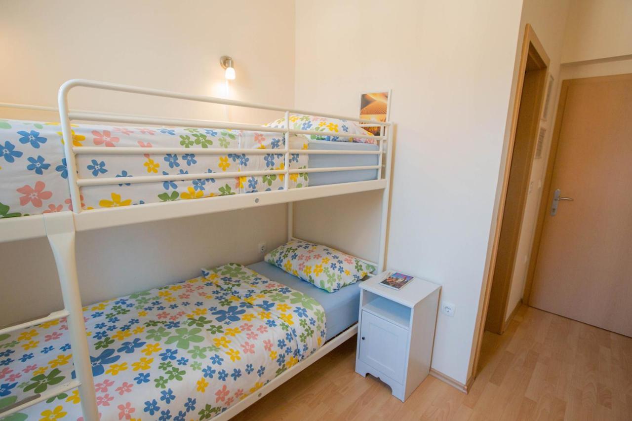 Hostel Sonce Птуй Екстериор снимка