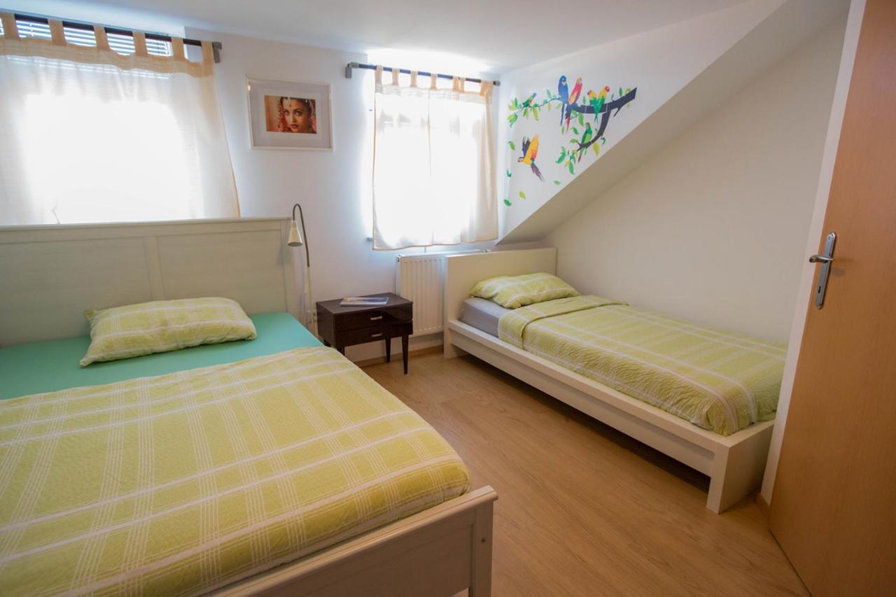 Hostel Sonce Птуй Екстериор снимка